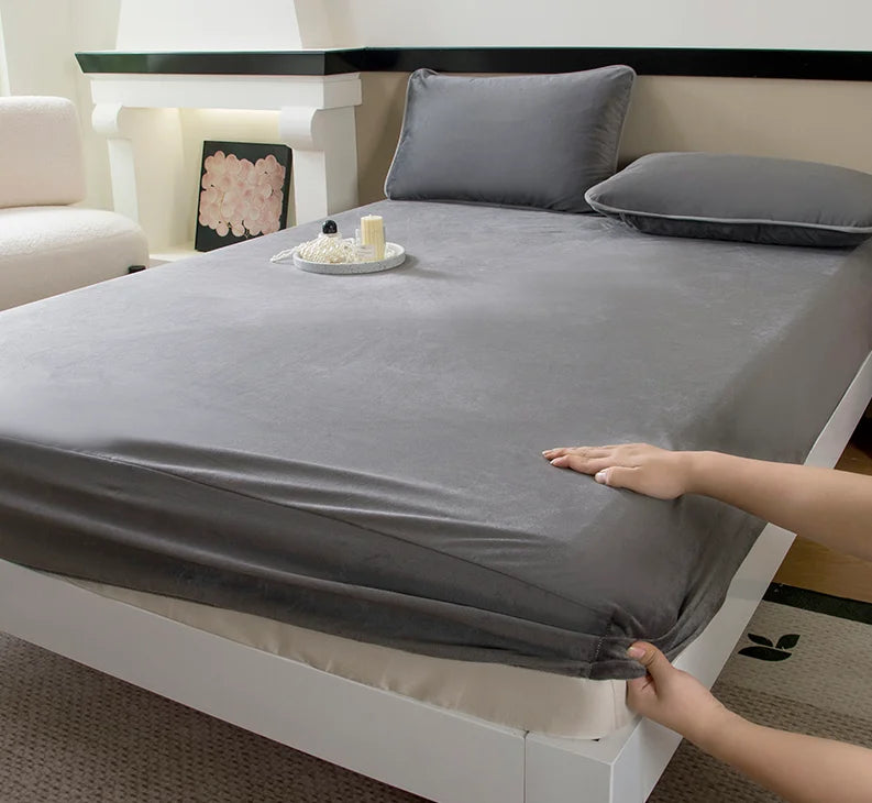 Waterproof Mattress Protector and Fitted Sheets Machine Washable
